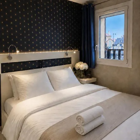 Sea-view Terrace Private Parking Sleeps 6